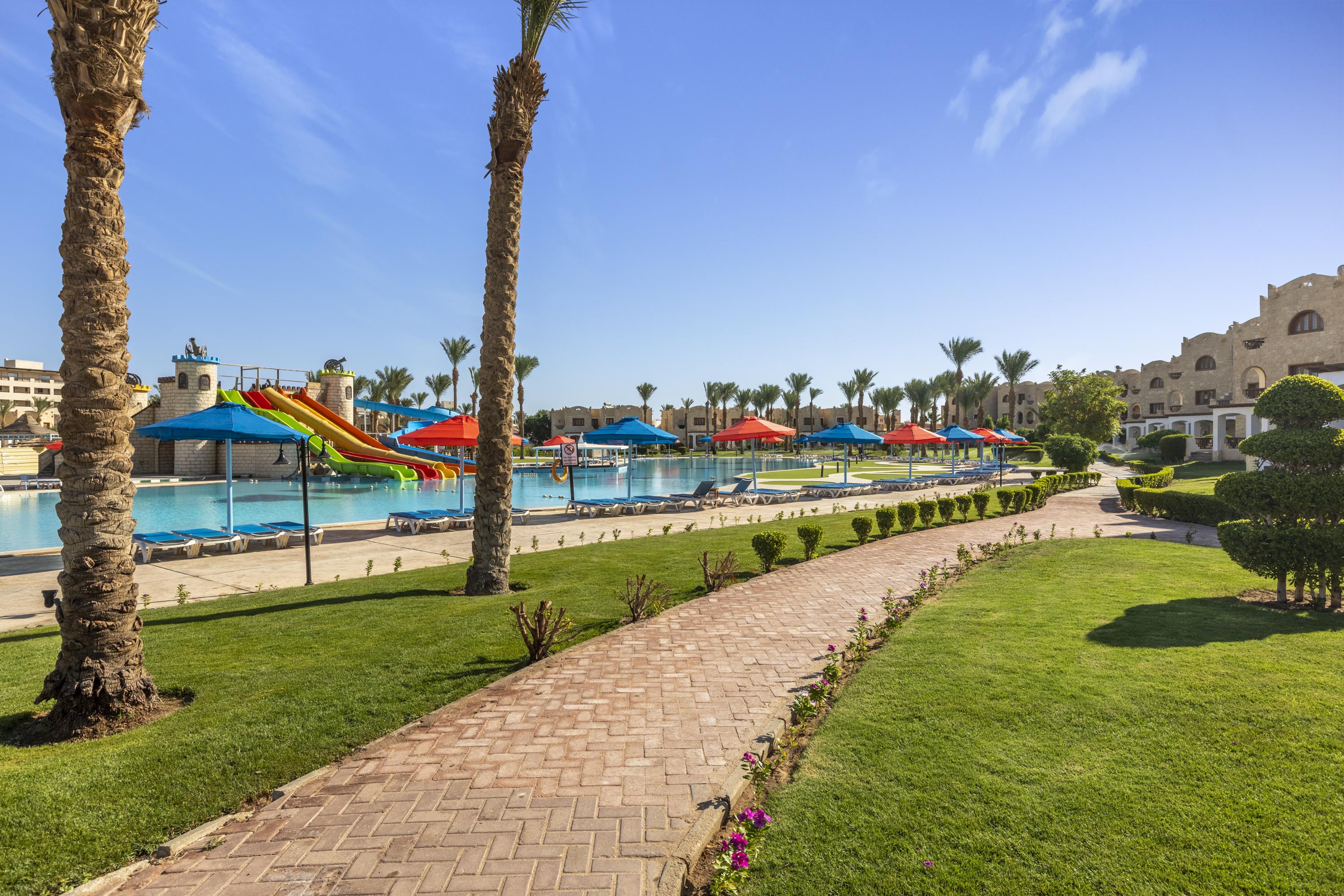 Royal Lagoons & Aqua Park Families And Couples Only Rezort Hurghada